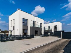 Otopeni, casa individuala, 5 camere, 2 parcari, mutare imediata, comision 0%